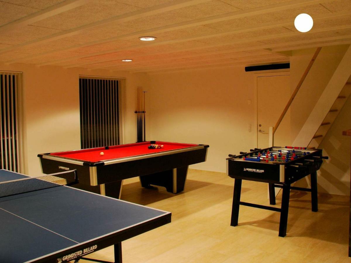 Five-Bedroom Holiday Home In Lokken 3 外观 照片
